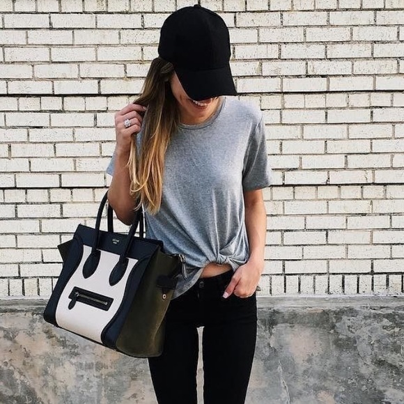 ✨RESTOCKED✨Black Must Have Baseball cap - Picture 4 of 7